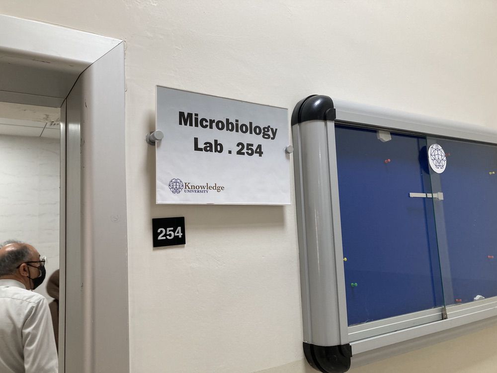 Knowledge University, Medical Laboratory Science Department, Microbiology Lab