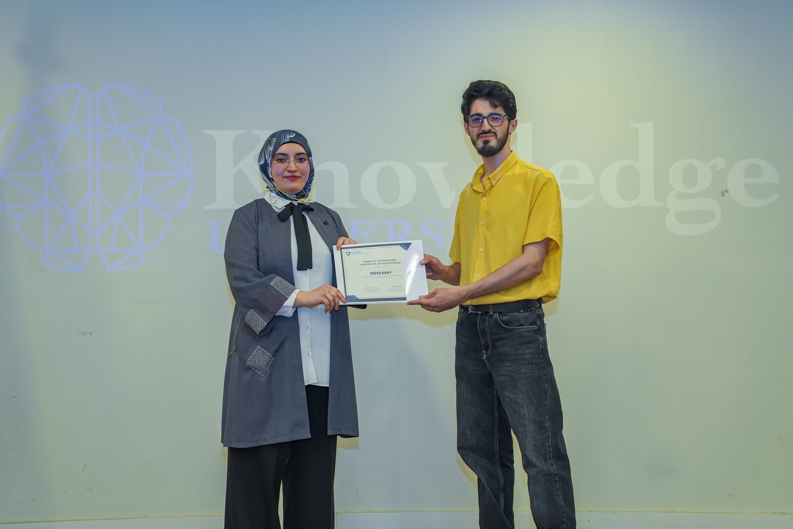 KNU Students Complete Global World in Conversation Program