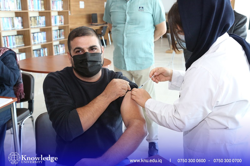 A team from the Ministry of Health specialized in vaccinating the covid-19 vaccine visited Knowledge University