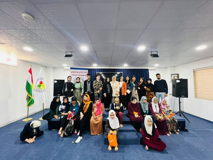 Bridging the Generational Gap: English Language Department Students Spread Joy at the Retirement Home