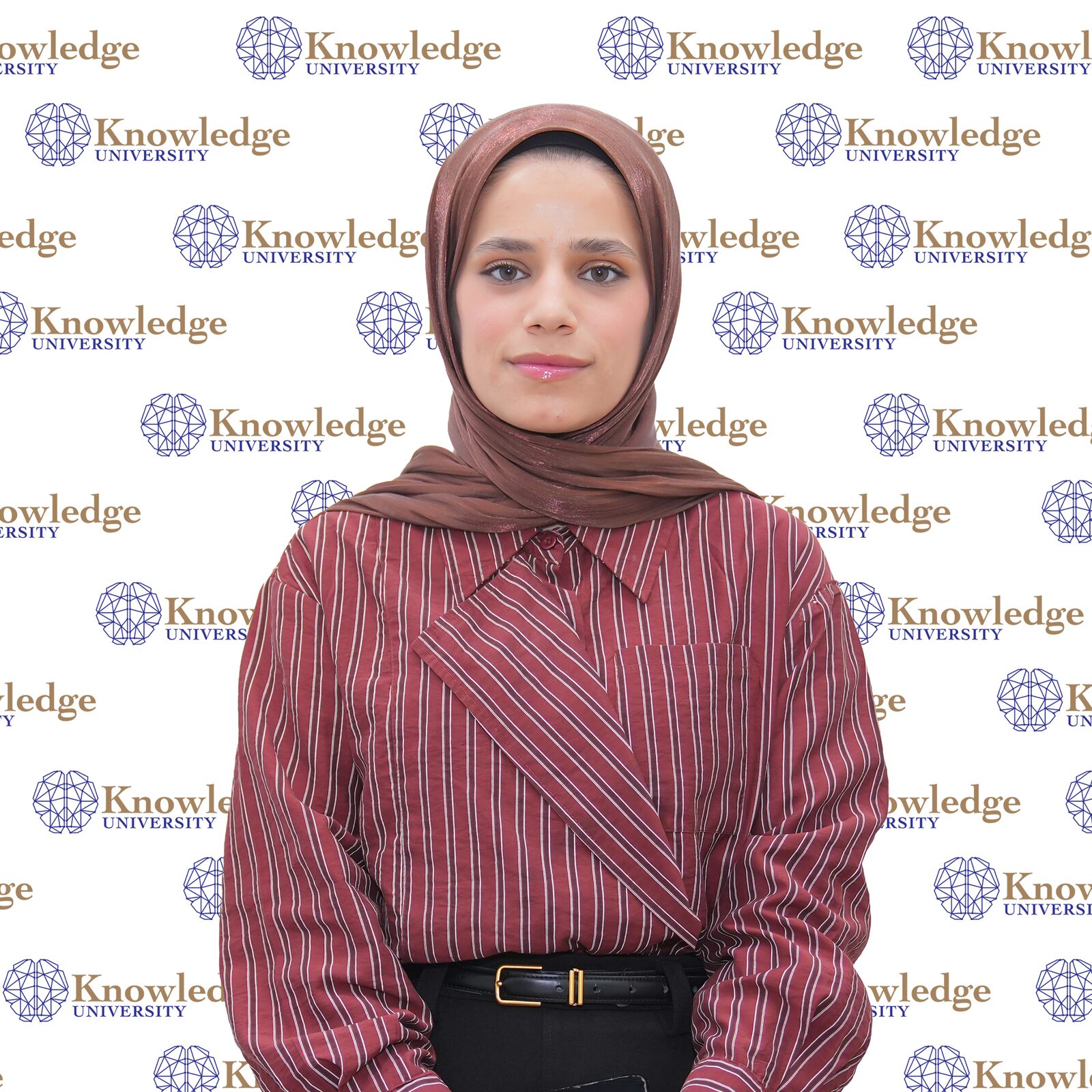 Sanaa Yaseen Issa, Staff at Knowledge
